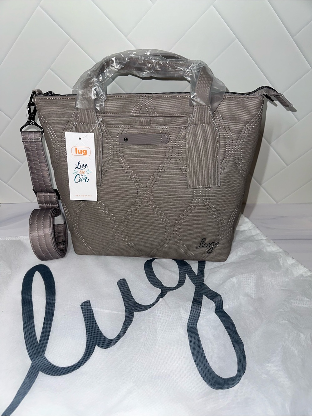 Lug Alto Luxe VL Pearl color convertible quilted canvas tote NEW